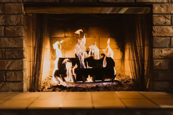 5 Reasons to Invest in a Fireplace Mesh Curtain