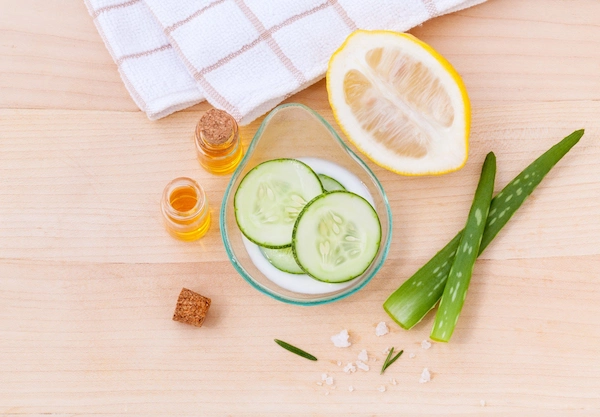 The Best Natural Products for Dehydrated Skin: Healing from the Inside Out