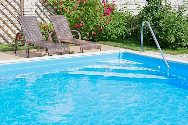 swimming pool leak repair